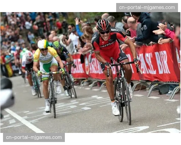 阿姆斯特黄金赛公布全新路线，增加两处技术性下坡考验